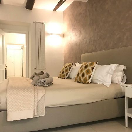 Napoli Plebiscito Apartment Buitenkant foto