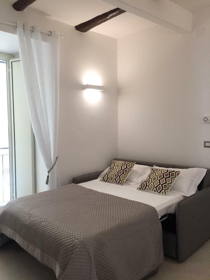 Napoli Plebiscito Apartment Buitenkant foto