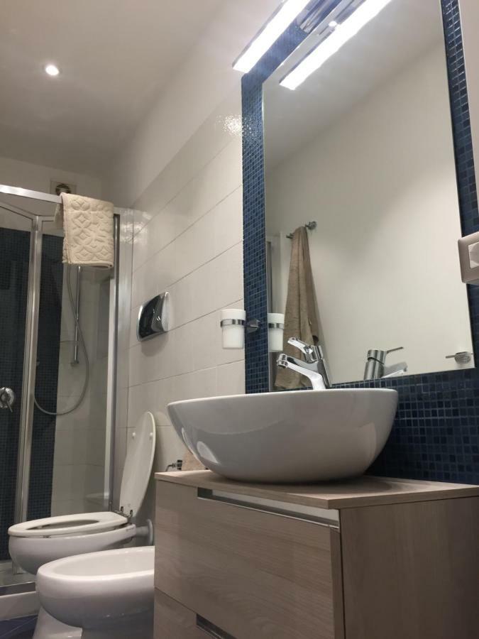 Napoli Plebiscito Apartment Buitenkant foto