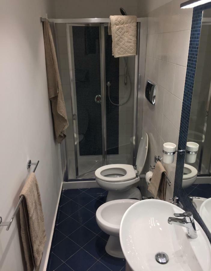 Napoli Plebiscito Apartment Buitenkant foto