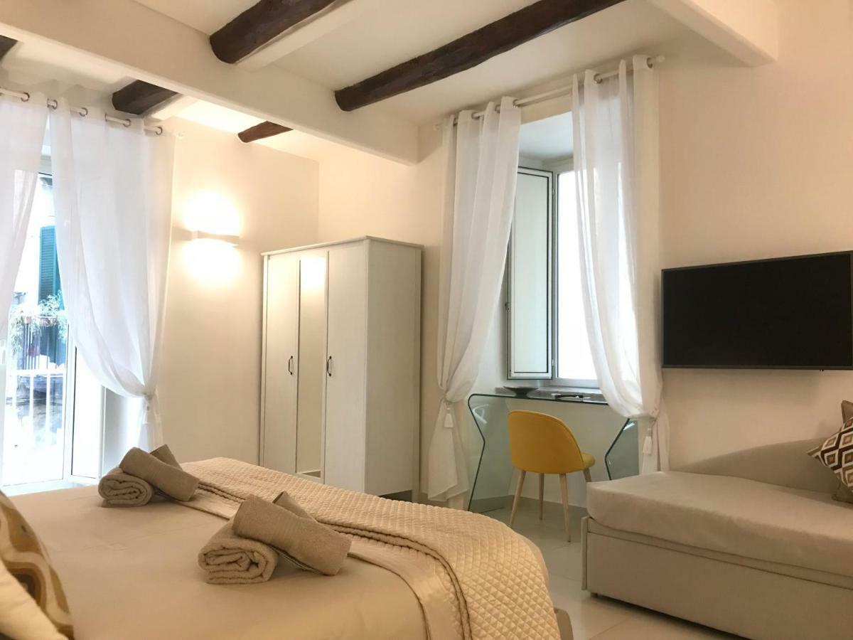 Napoli Plebiscito Apartment Buitenkant foto